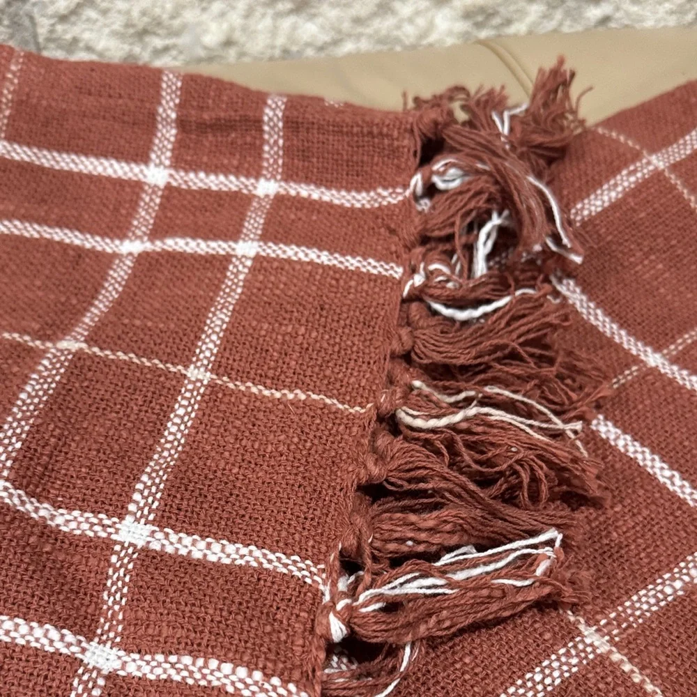 Cozy Plaid Cotton Throw Blanket in Rust and White